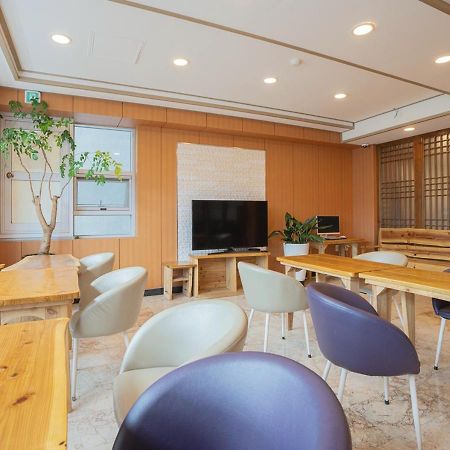 J2 Family Hotel Чеджудо Экстерьер фото