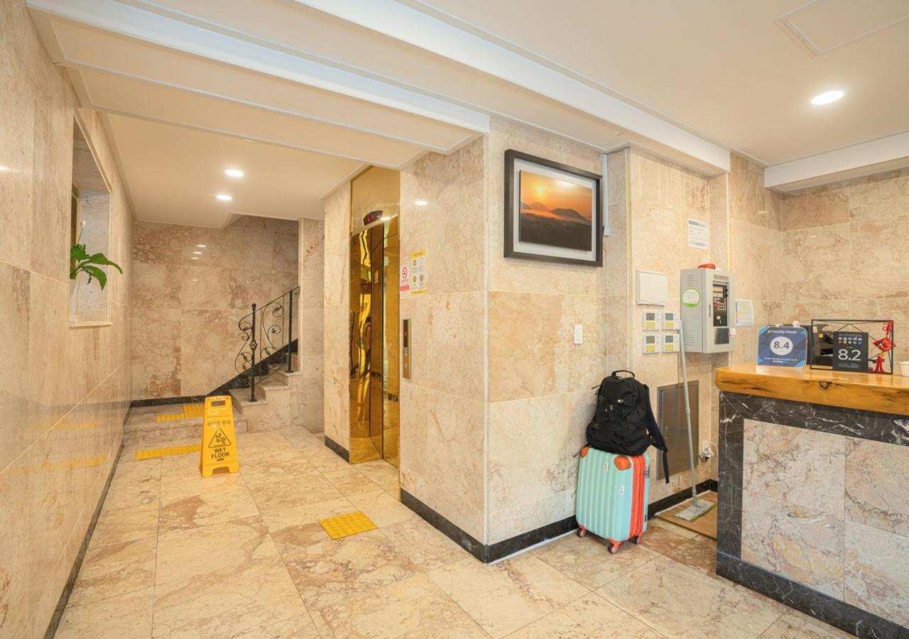J2 Family Hotel Чеджудо Экстерьер фото