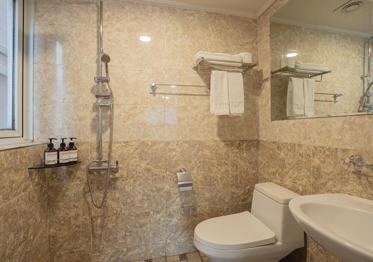 J2 Family Hotel Чеджудо Экстерьер фото